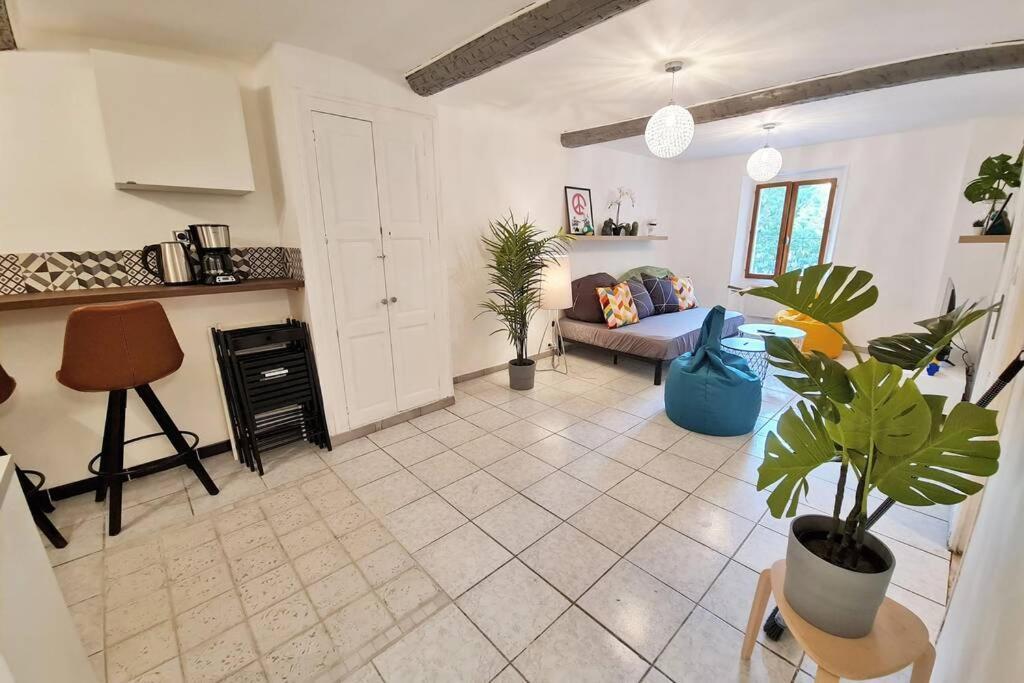 GregBnb-com - T2 Design 42m2 - Toulon Est - Wifi Fibre Extérieur photo